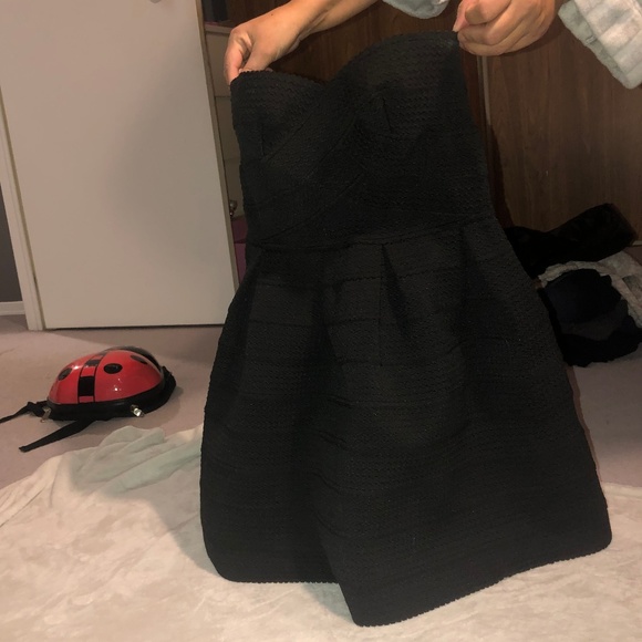 Black Dress - Picture 2 of 4